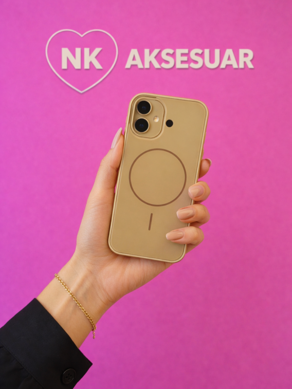 iPhone 16 Kılıf FRM M-Safe Şarj Özellikli Kamera Korumalı Formen Kapak - Kahverengi