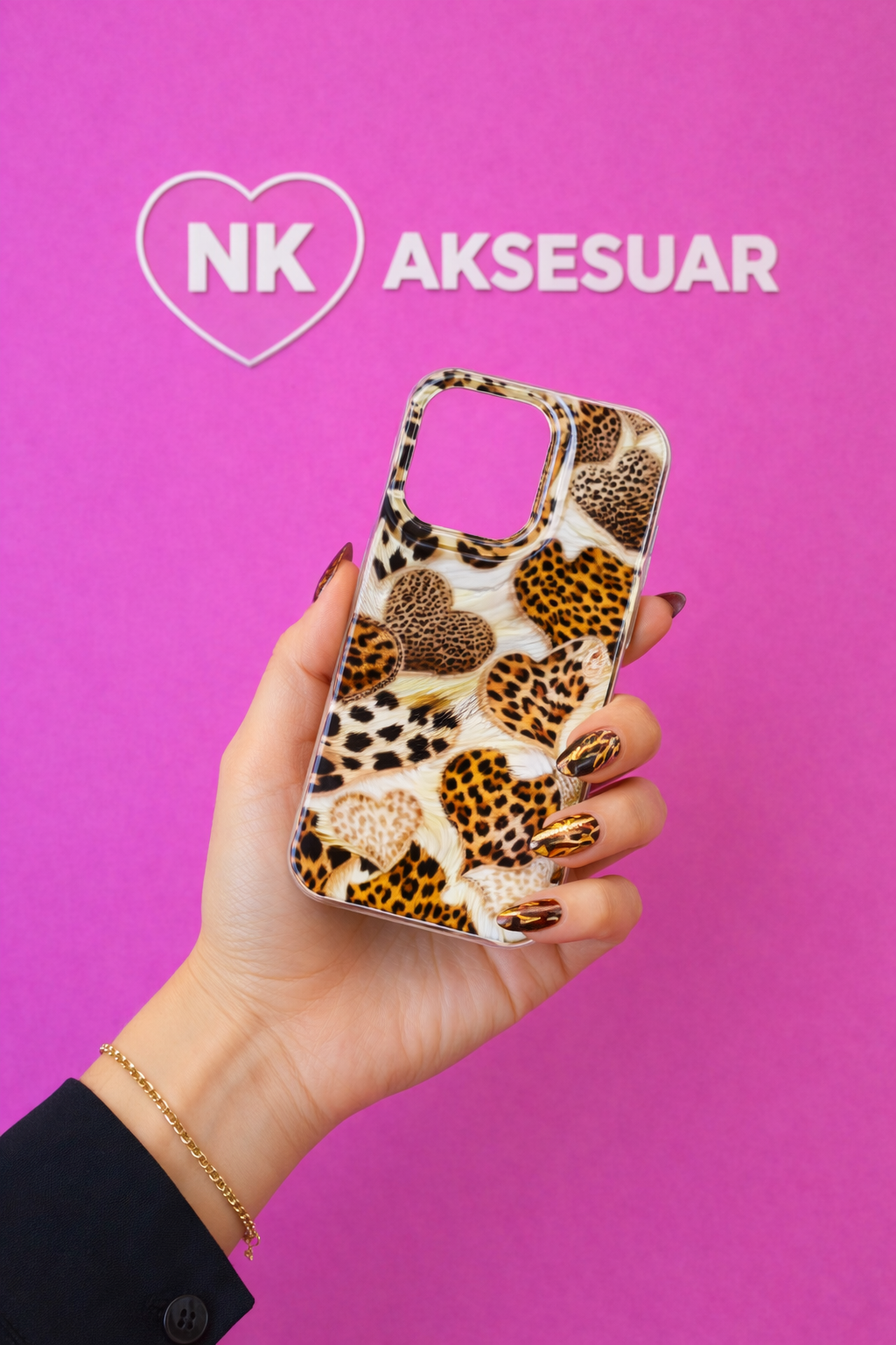 iPhone 16 Pro Leopar Kalp Kılıf-Gold Renk